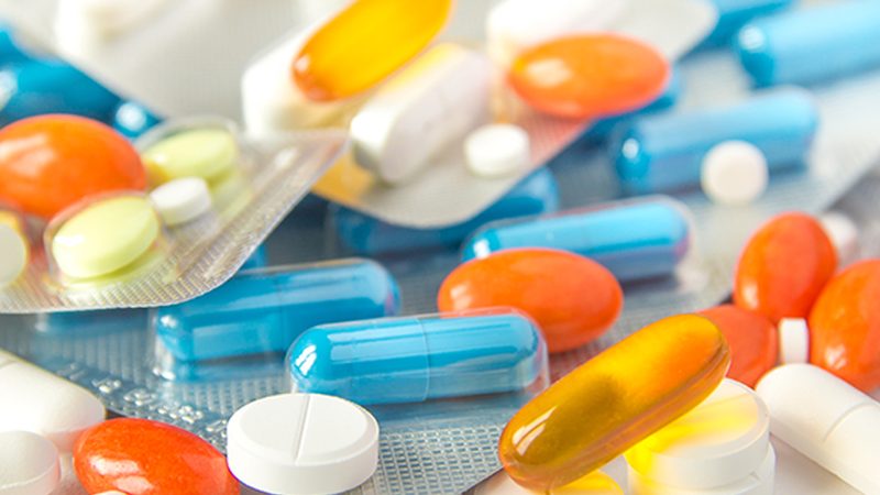 一桶乳清蛋白粉的使用周期取决于以下因素：